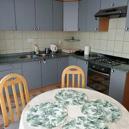 Różana 3*