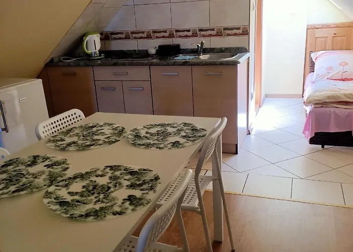 Różana 3* Wola Kalinowska